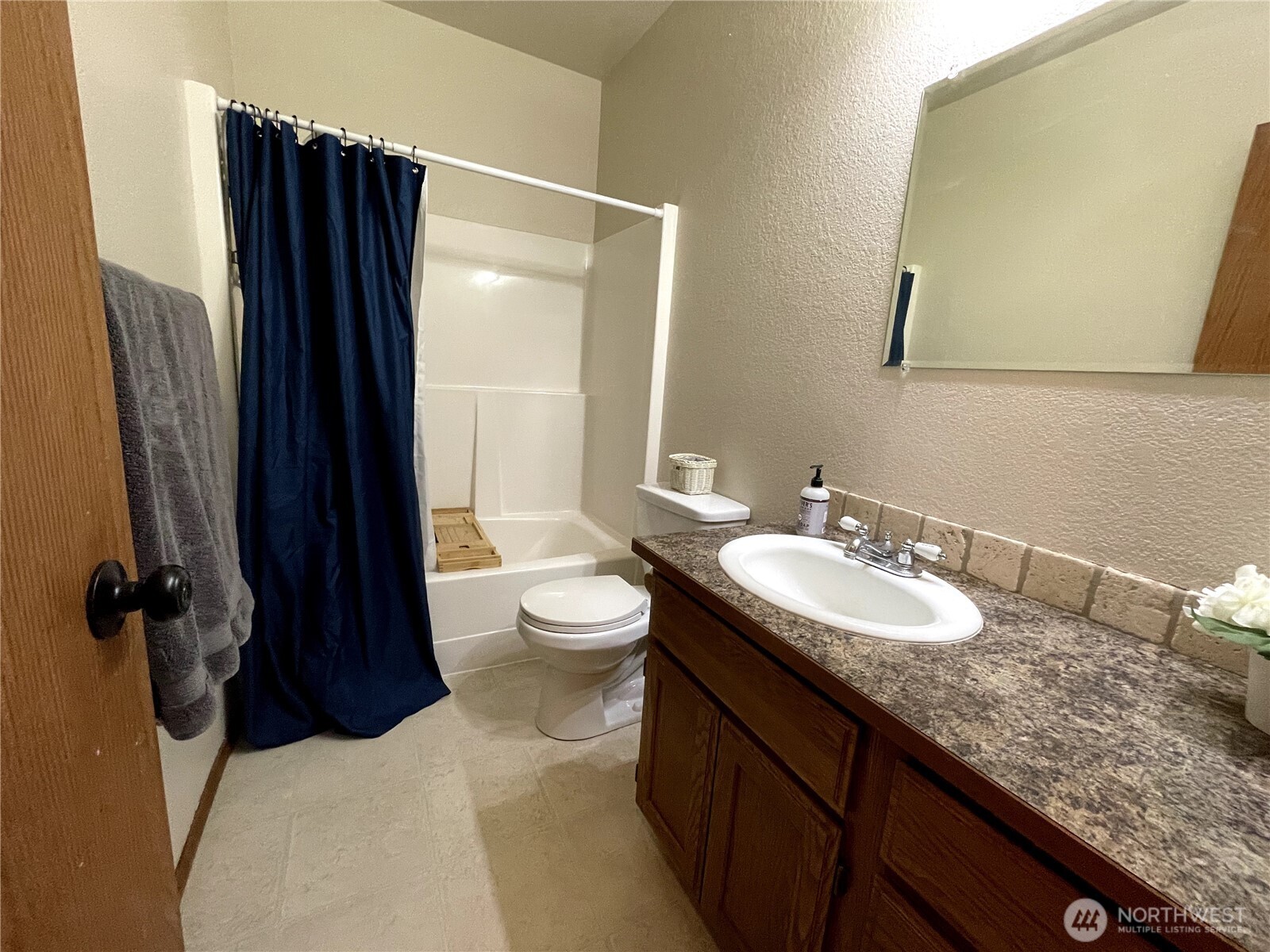 511 Reed Street East Zillah, WA 98953 - Photo 32 of 36
