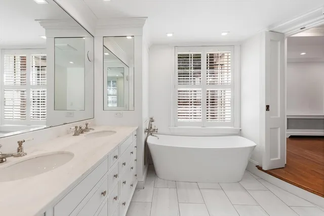 $6,495,000 | 20 Chestnut Street, Unit 1, Boston, MA 02108