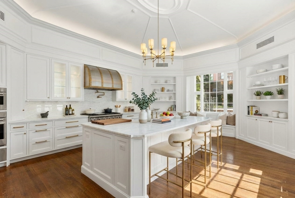 20 Chestnut Street, Unit 1 Boston, MA 02108 - Photo 3 of 26 a view of a dining room kitchen and a sink wooden floor