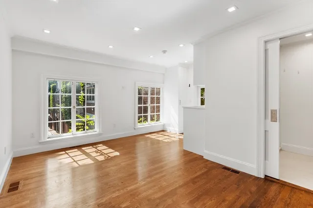 $6,495,000 | 20 Chestnut Street, Unit 1, Boston, MA 02108