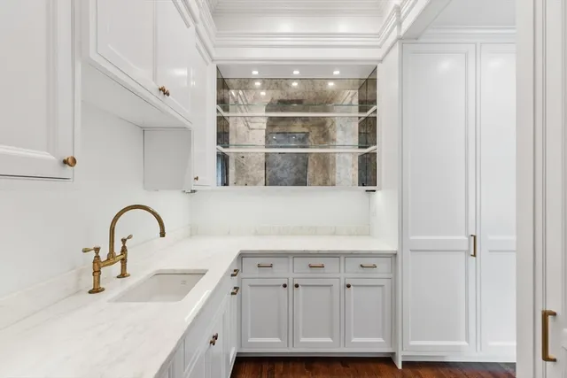 $6,495,000 | 20 Chestnut Street, Unit 1, Boston, MA 02108
