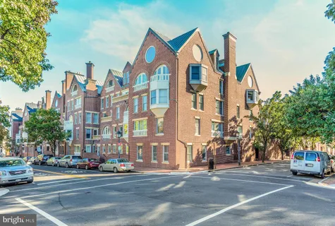 $549,900 | 125 North Lee Street, Unit DH407, Alexandria, VA 22314