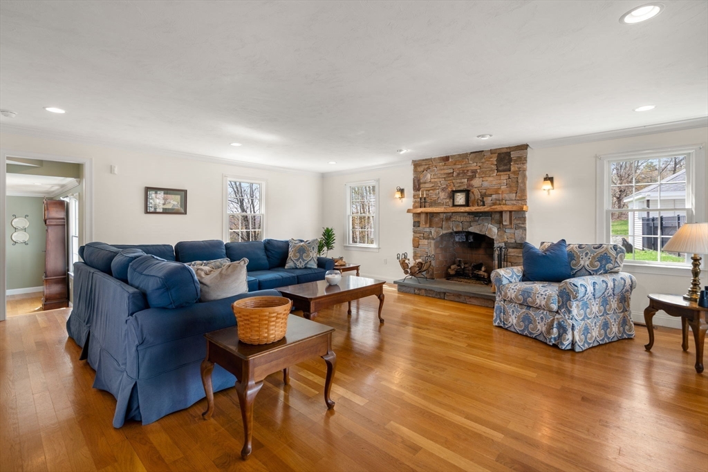 63 Uxbridge Road Sutton, MA 01590 - Photo 17 of 42