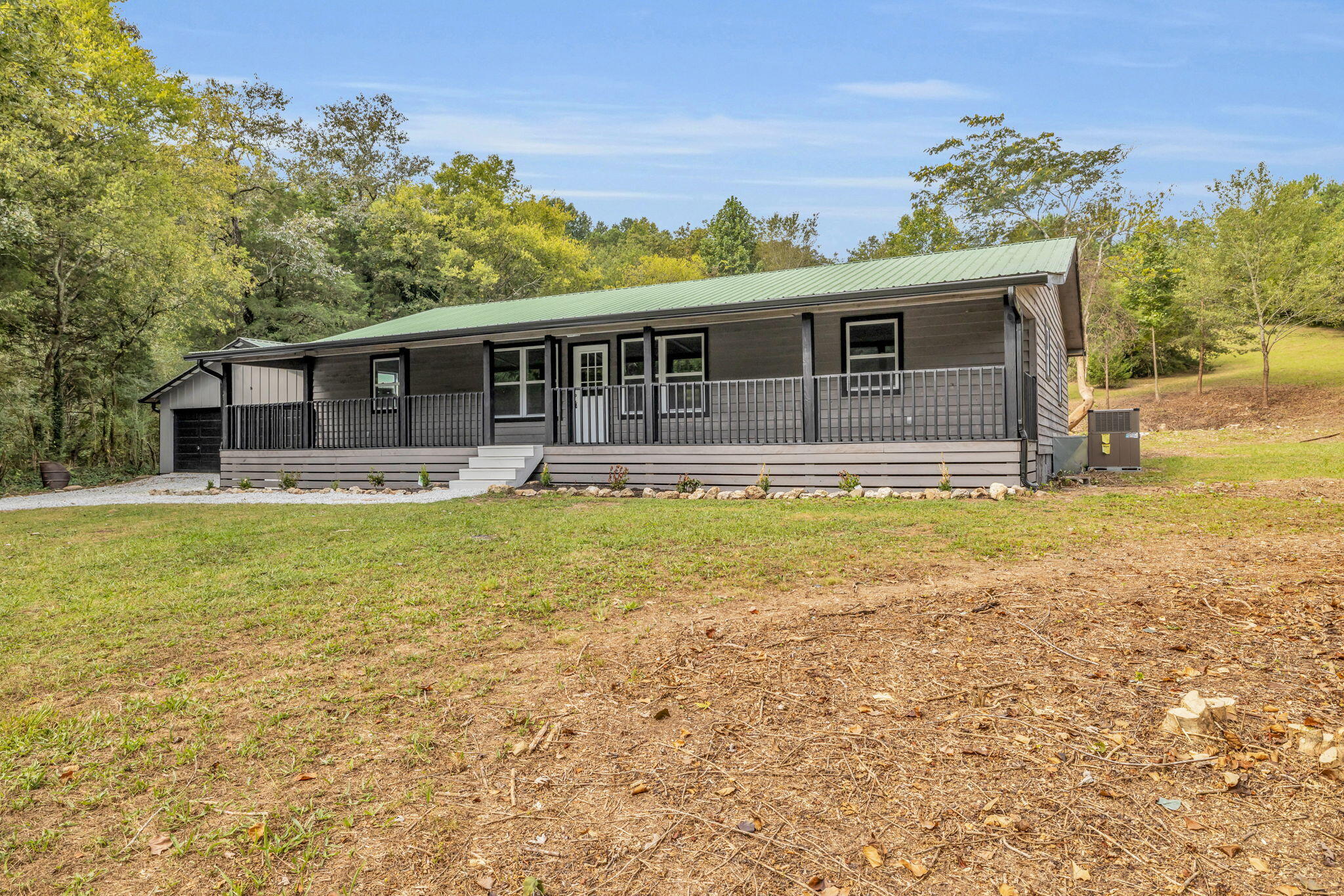 1178 Garrison Road Dayton, TN 37321 - Photo 4 of 35 2-web-or-mls-4T1A9661
