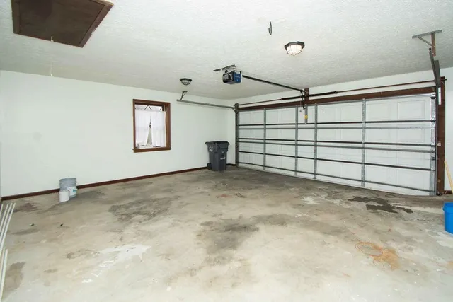 a view of a garage