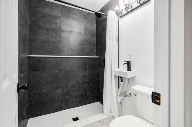 $329,900 | 5366 Pierce Street, Allendale, MI 49401