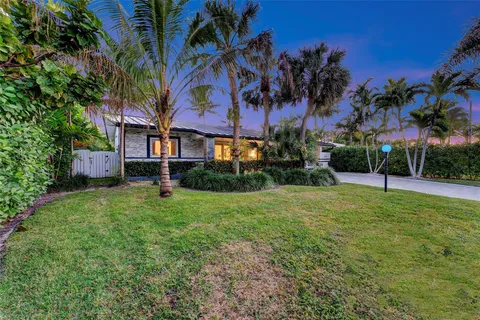 $1,599,000 | 2116 Northeast 25th Street, Wilton Manors, FL 33305