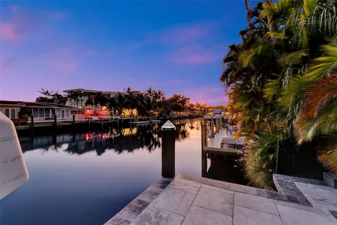 $1,599,000 | 2116 Northeast 25th Street, Wilton Manors, FL 33305