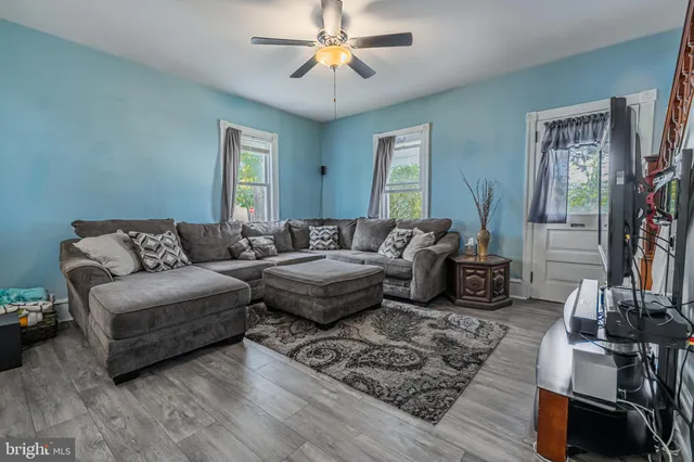 $334,900 | 312 Pleasant Street West, Hammonton, NJ 08037