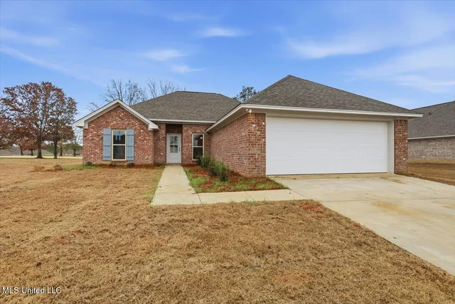 $319,999 | 565 Patrick Farms Drive, Pearl, MS 39208