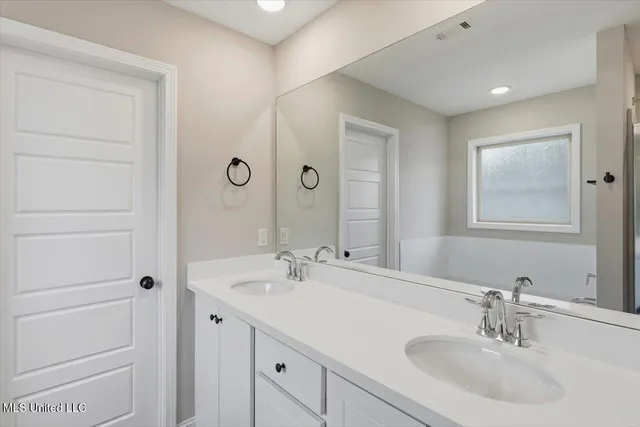 $319,999 | 565 Patrick Farms Drive, Pearl, MS 39208