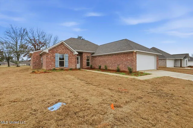 $319,999 | 565 Patrick Farms Drive, Pearl, MS 39208