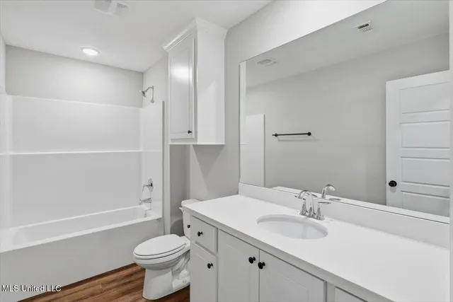 $319,999 | 565 Patrick Farms Drive, Pearl, MS 39208