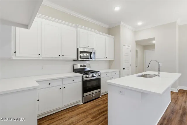 $319,999 | 565 Patrick Farms Drive, Pearl, MS 39208