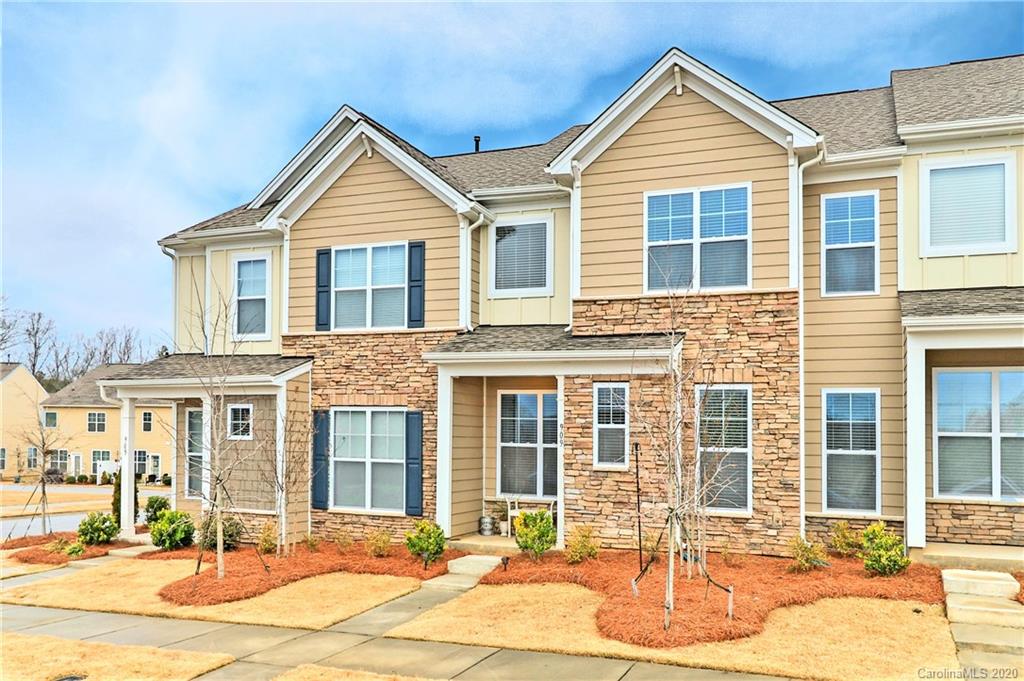 909 Pennington Drive Lancaster, SC 29720 - Photo 1 of 36