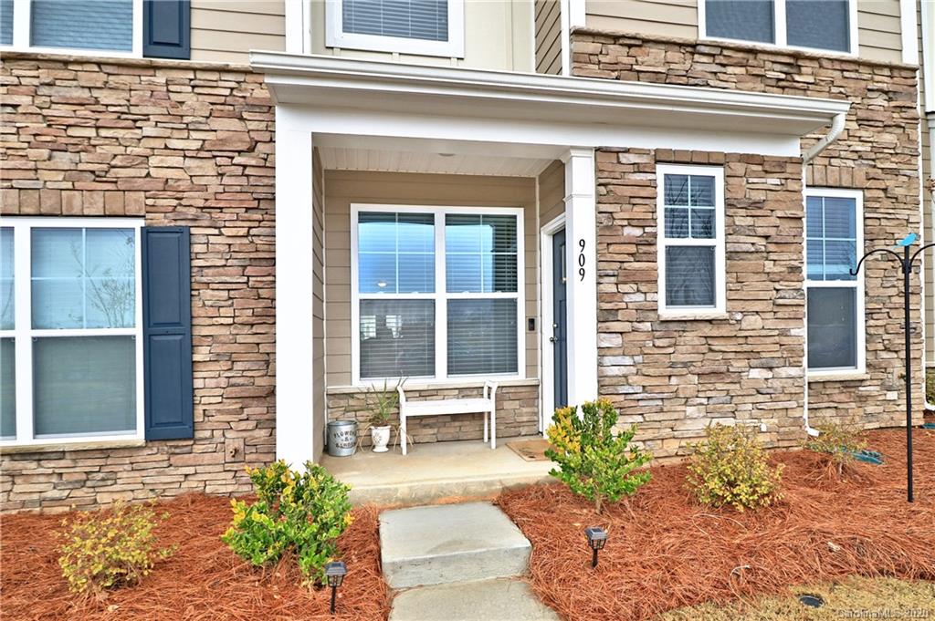 909 Pennington Drive Lancaster, SC 29720 - Photo 2 of 36