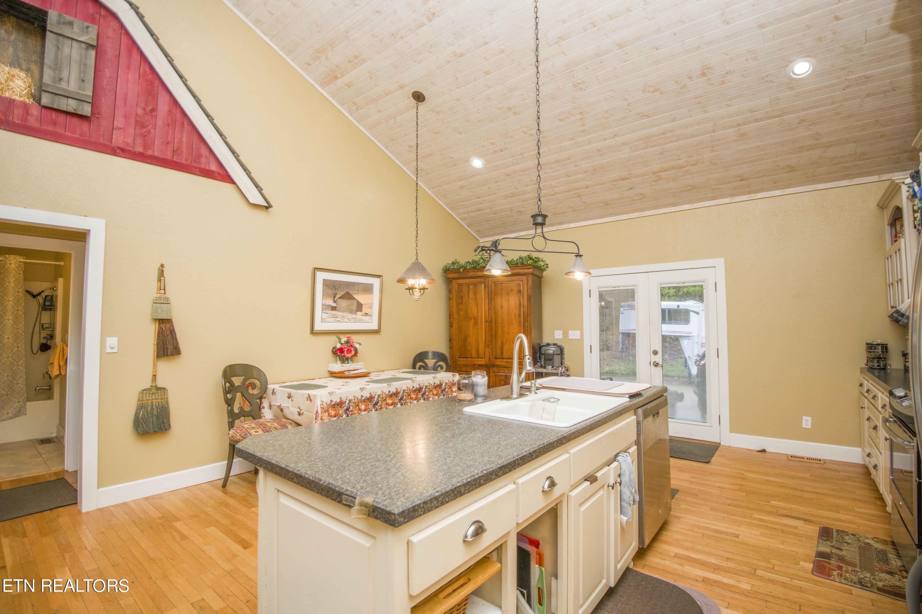 565 Indian Gap Road Andersonville, TN 37705 - Photo 14 of 42 kitchen 6_1