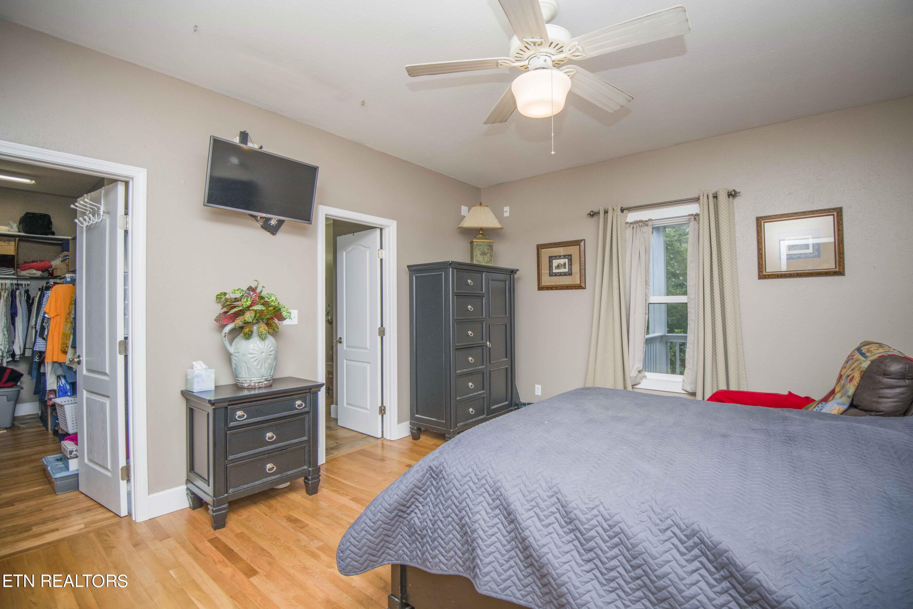 565 Indian Gap Road Andersonville, TN 37705 - Photo 18 of 42 master bed_1