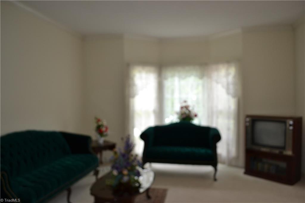 6307 High View Road Greensboro, NC 27410 - Photo 4 of 21 Gallery Image 4