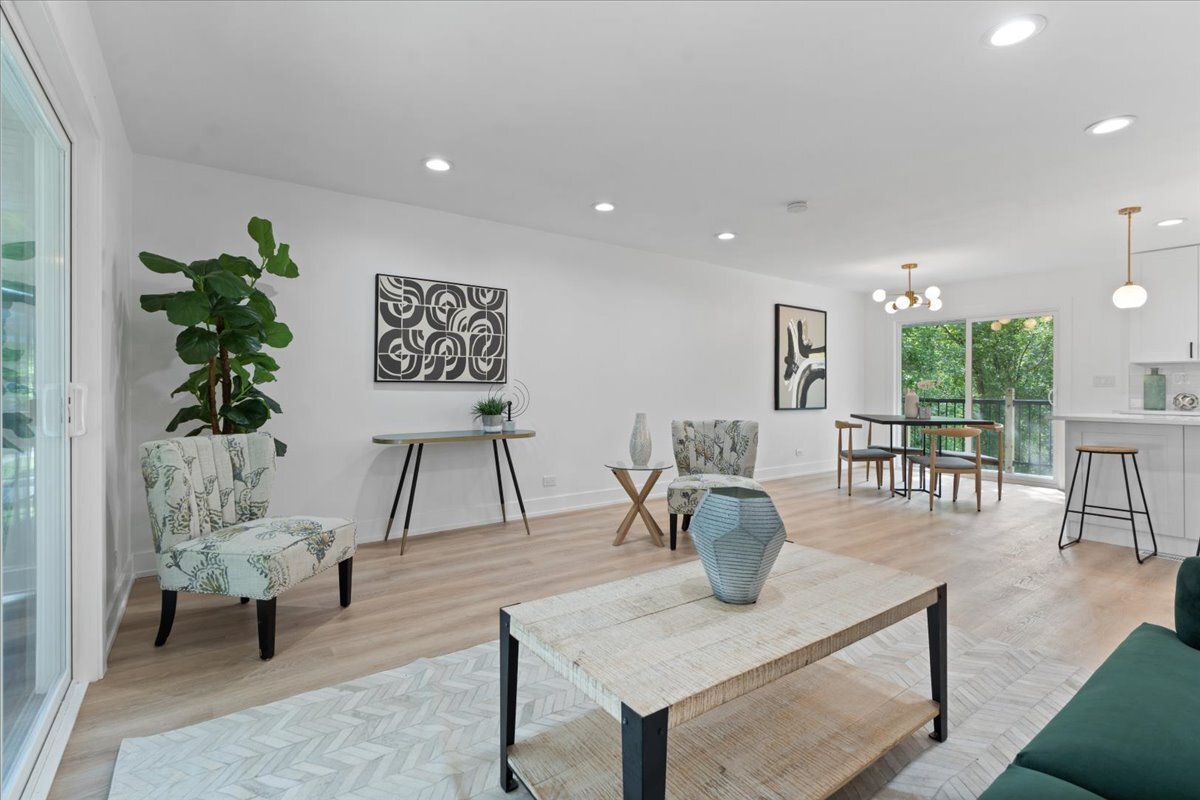 449 White Pine Road Buffalo Grove, IL 60089 - Photo 8 of 34 Gallery Image 8