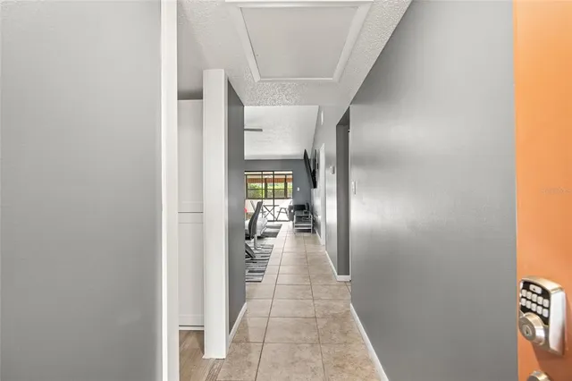 $2,300 | 9677 86th Avenue, Seminole, FL 33777