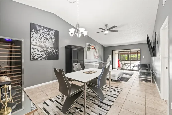 $2,300 | 9677 86th Avenue, Seminole, FL 33777