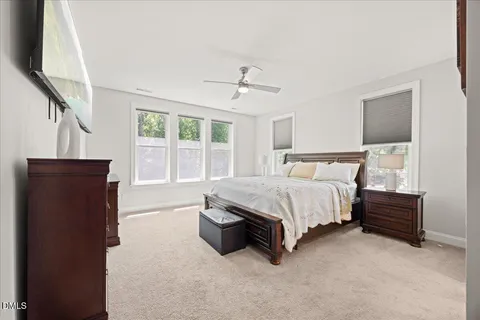$595,000 | 307 West Amber Oak Drive, Selma, NC 27576