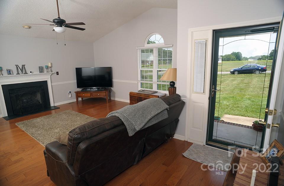 2520 Hill Top Drive, Salisbury, NC 28147 Compass