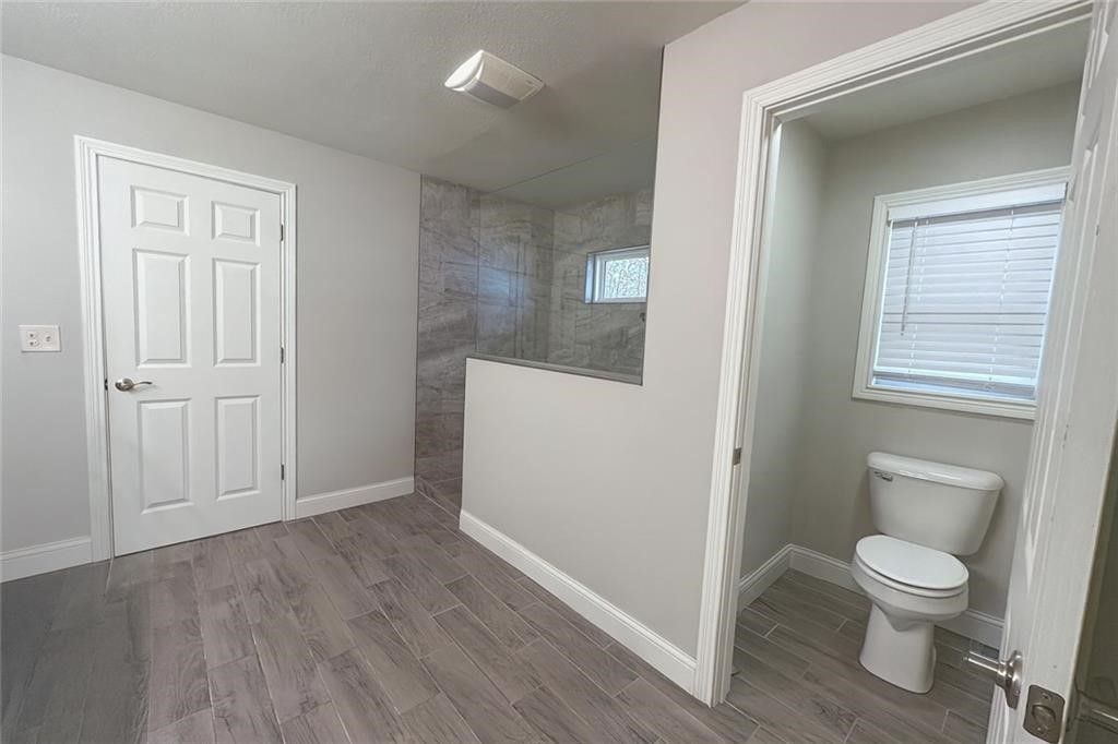 2945 Lincoln Hwy Road Charleston, IL 61920 - Photo 11 of 22