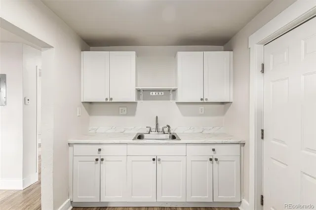 $1,450 | 1538 Clinton Street, Aurora, CO 80010