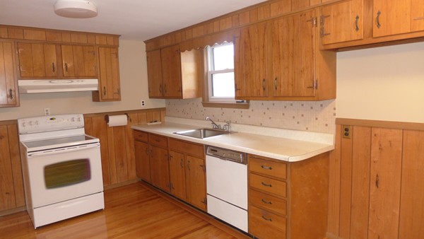 15 Rainbow Road Peabody, MA 01960 - Photo 5 of 21 Gallery Image 5