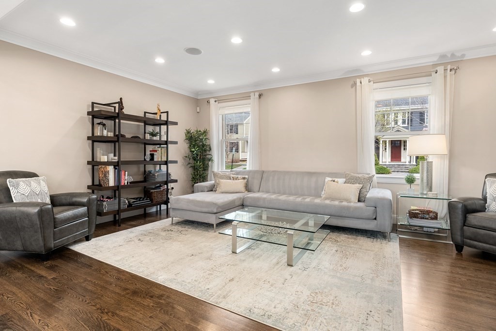 40 Somerset Road Brookline, MA 02445 - Photo 6 of 22