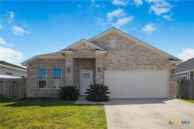 $2,650 | 412 Brushy Creek, Victoria, TX 77904