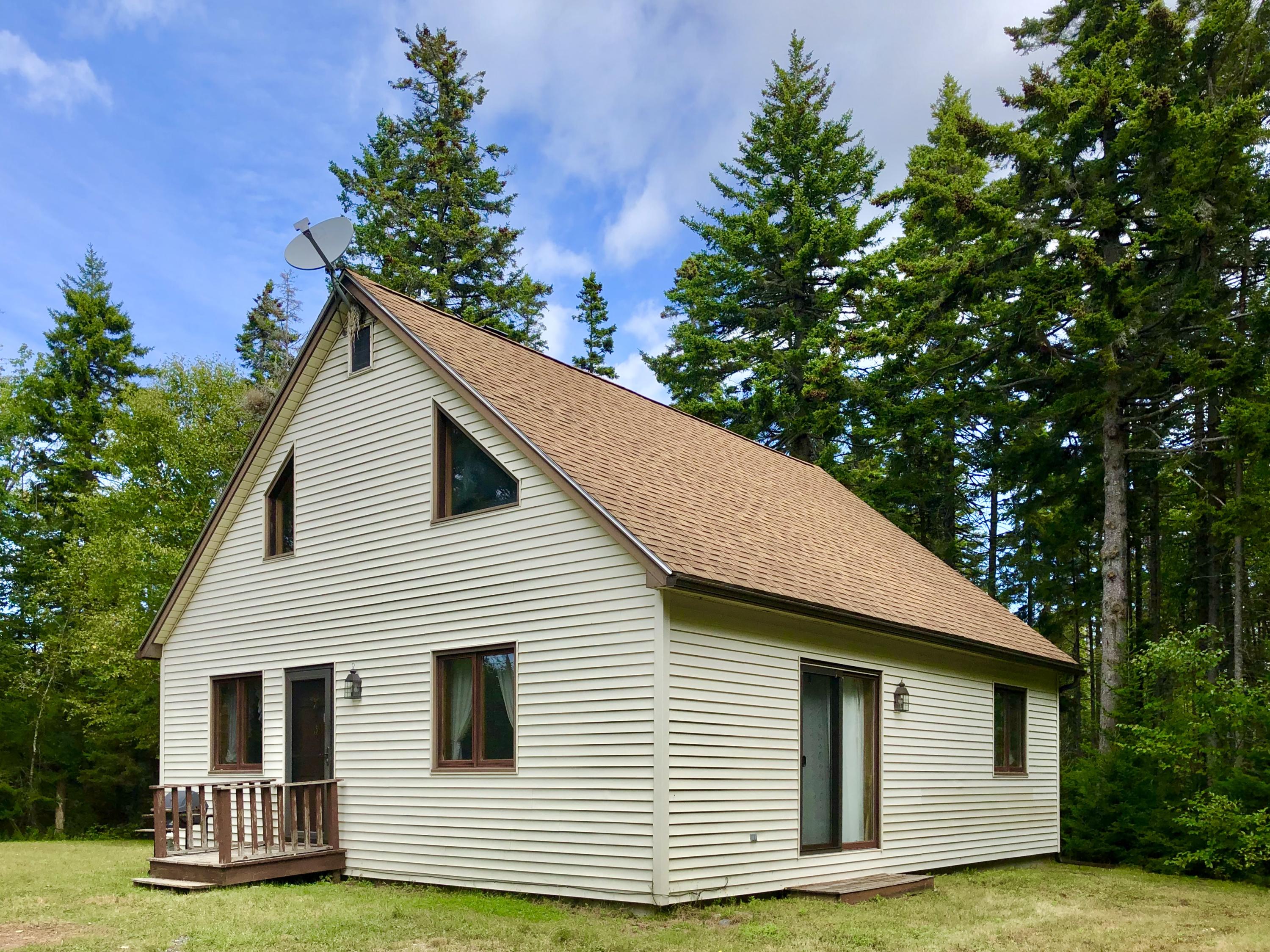 4 Lyford Road Bernard, ME 04612 - Photo 2 of 49 Exterior front - side