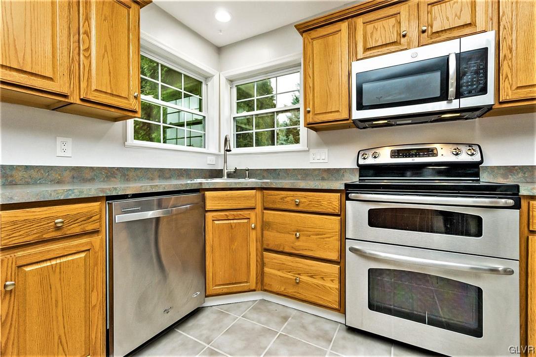 2581 Somerset Road Whitehall, PA 18052 - Photo 14 of 50 Gallery Image 14