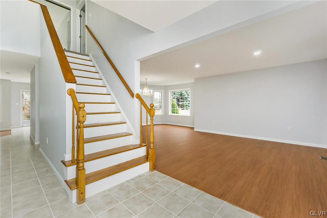 2581 Somerset Road Whitehall, PA 18052 - Photo 5 of 50 Gallery Image 5