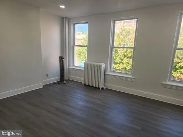 $1,700 | 238 North Warren Street, Unit 2, Trenton, NJ 08618