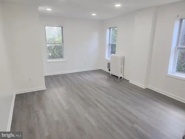 $1,700 | 238 North Warren Street, Unit 2, Trenton, NJ 08618