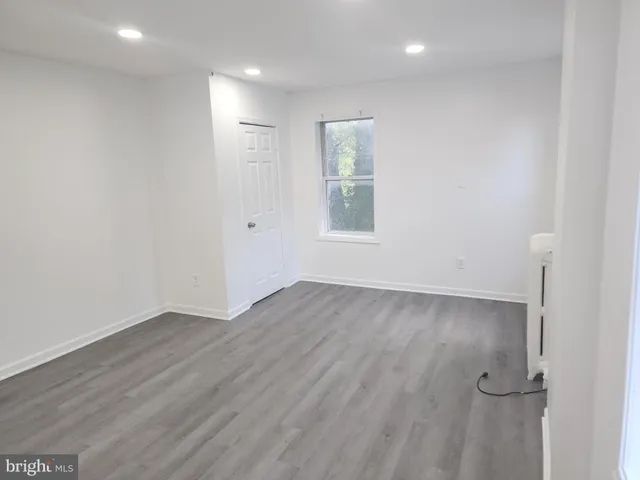 $1,700 | 238 North Warren Street, Unit 2, Trenton, NJ 08618