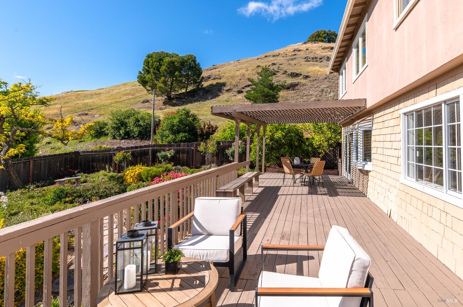4 Galway Lane San Rafael, CA 94903 - Photo 44 of 45 a view of balcony with furniture