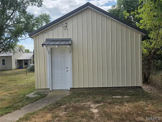 $170,000 | 813 Bryan Street, Houston, MO 65483