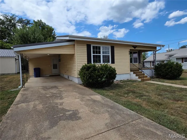 $170,000 | 813 Bryan Street, Houston, MO 65483