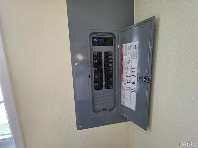 $170,000 | 813 Bryan Street, Houston, MO 65483