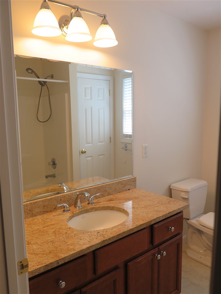 6 Nicholas Way Nottingham, NH 03290 - Photo 14 of 27