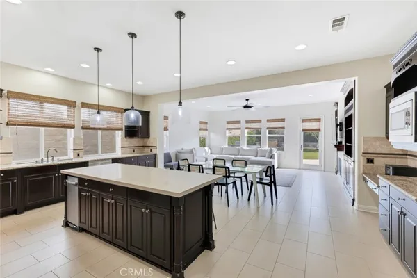 $8,750 | 12826 Vía Donatello, Porter Ranch, CA 91326