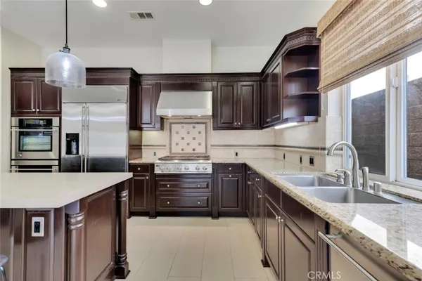 $8,750 | 12826 Vía Donatello, Porter Ranch, CA 91326