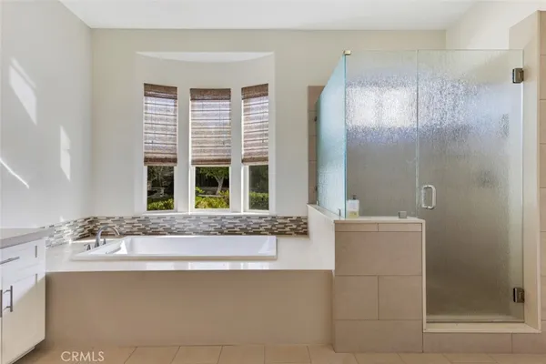 $8,750 | 12826 Vía Donatello, Porter Ranch, CA 91326