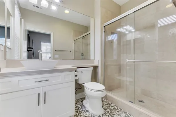 $8,750 | 12826 Vía Donatello, Porter Ranch, CA 91326