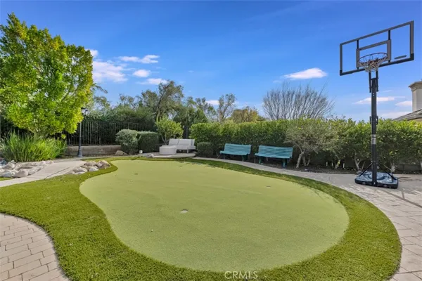 $8,750 | 12826 Vía Donatello, Porter Ranch, CA 91326