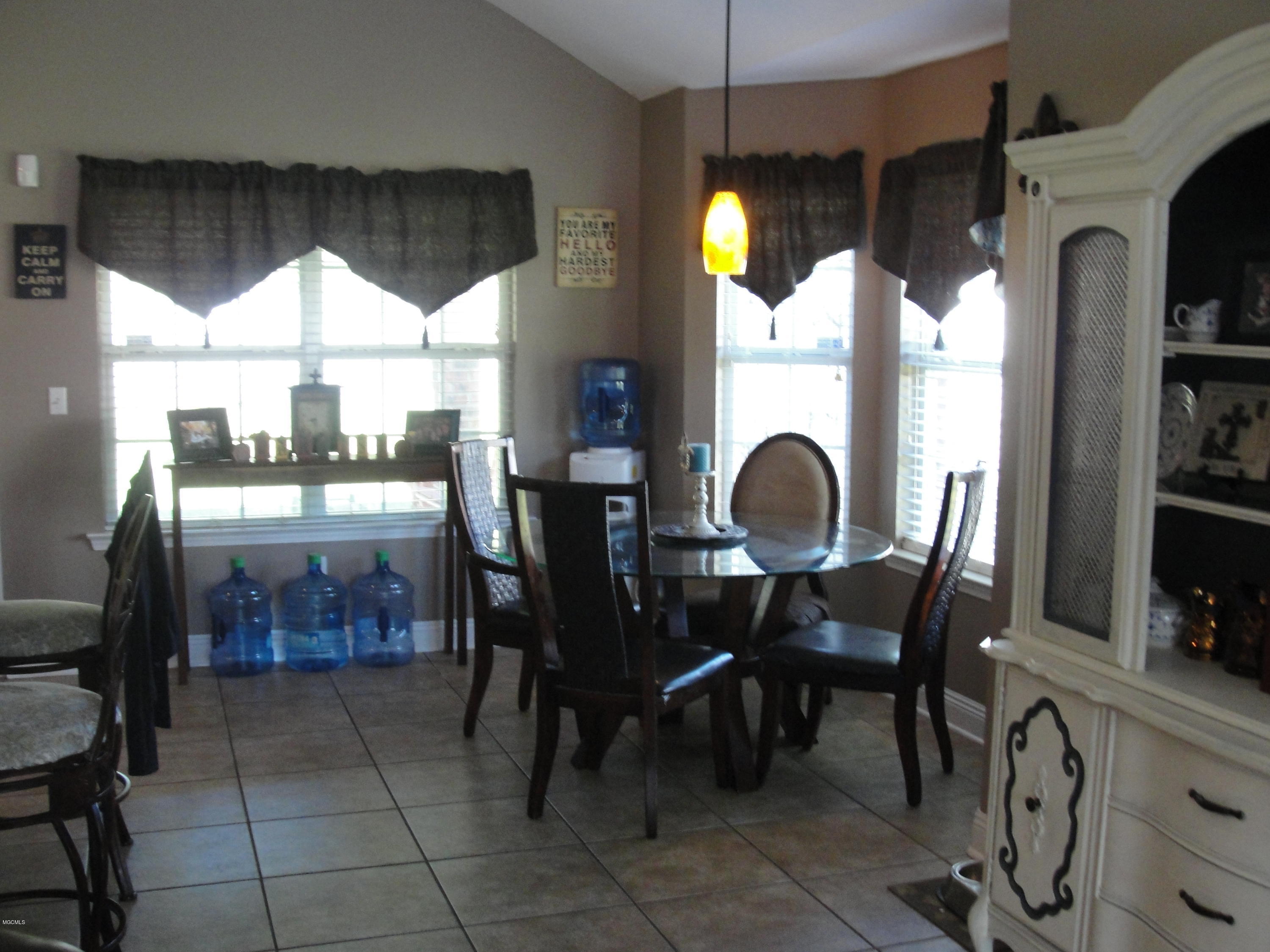 7658 Peabody Road Ocean Springs, MS 39564 - Photo 3 of 18 Peabody (8)